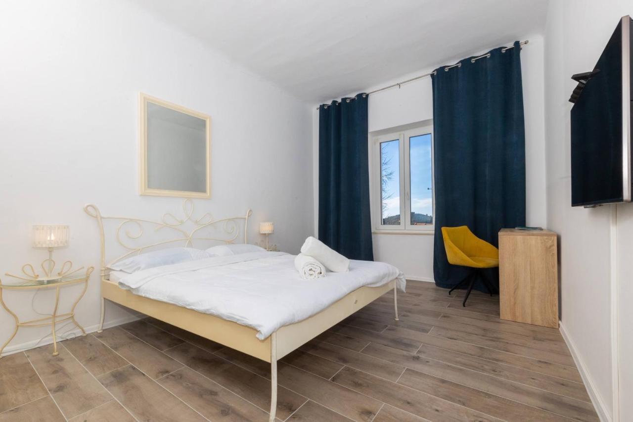 Kekia One Bedroom Apartment *